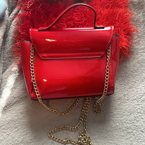 Small Red/Gold Purse - Picture 3 of 3